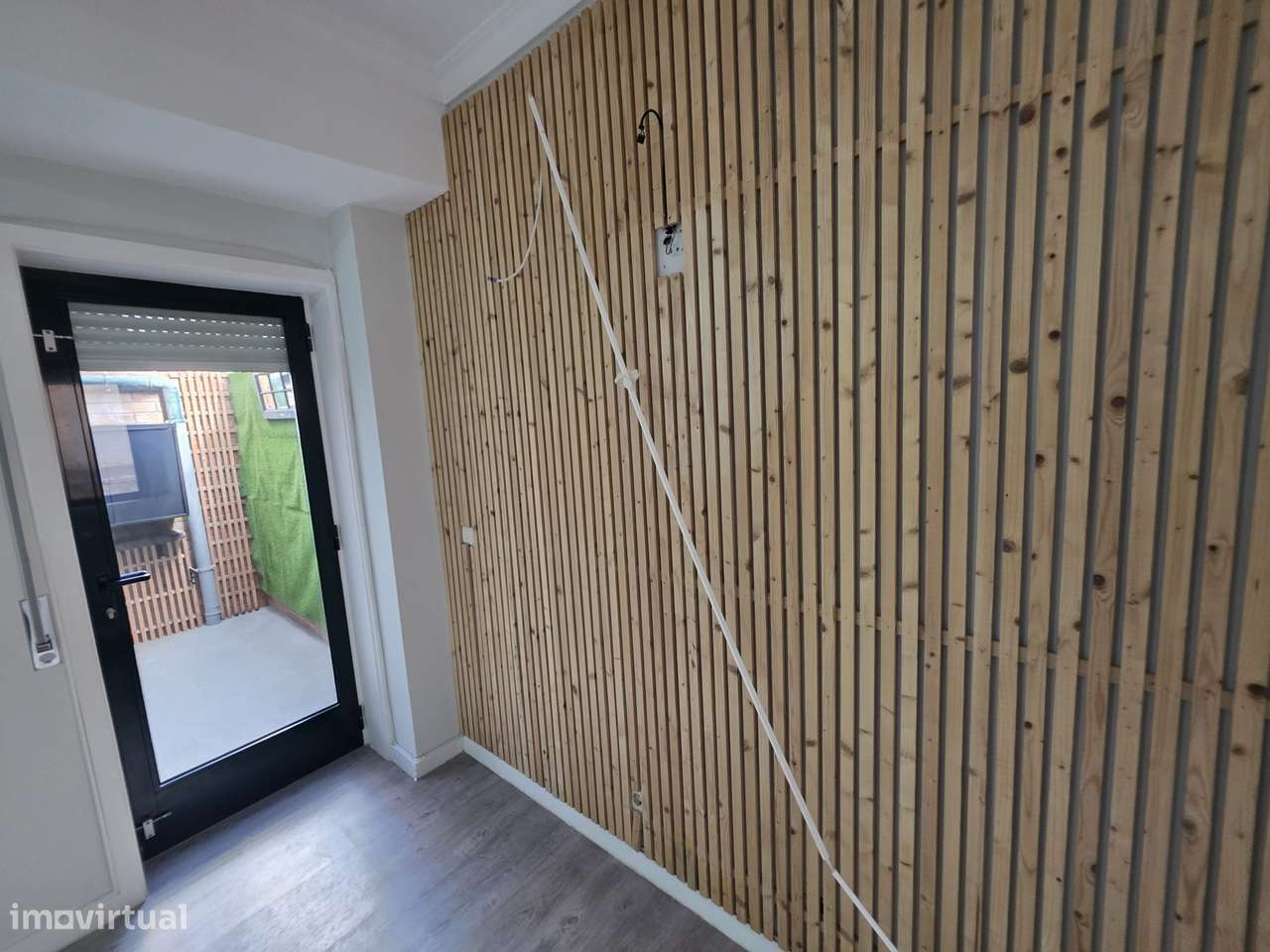 Apartamento T1 com segurança e ótima localização-18