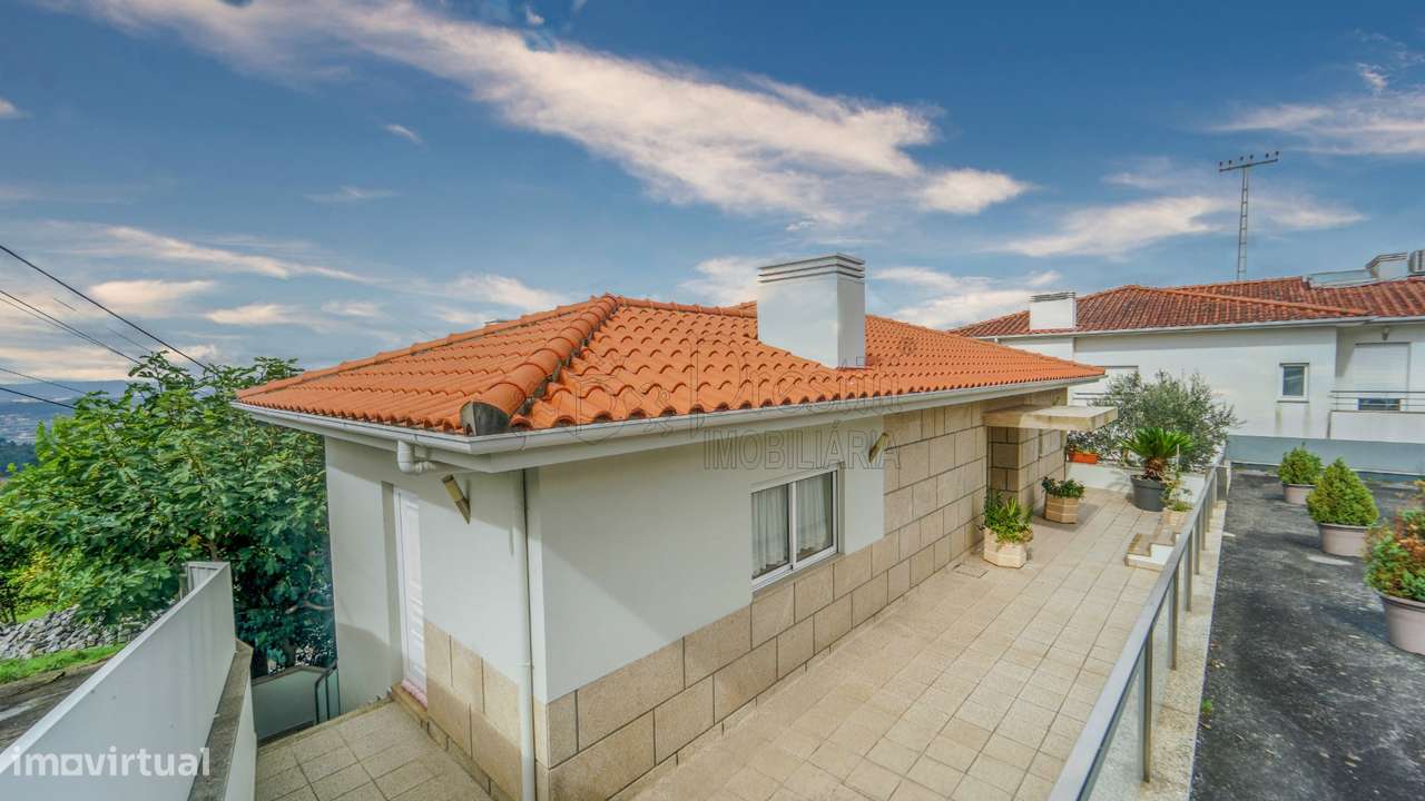 Moradia T4 na Costa, Guimarães - Grande imagem: 4/44