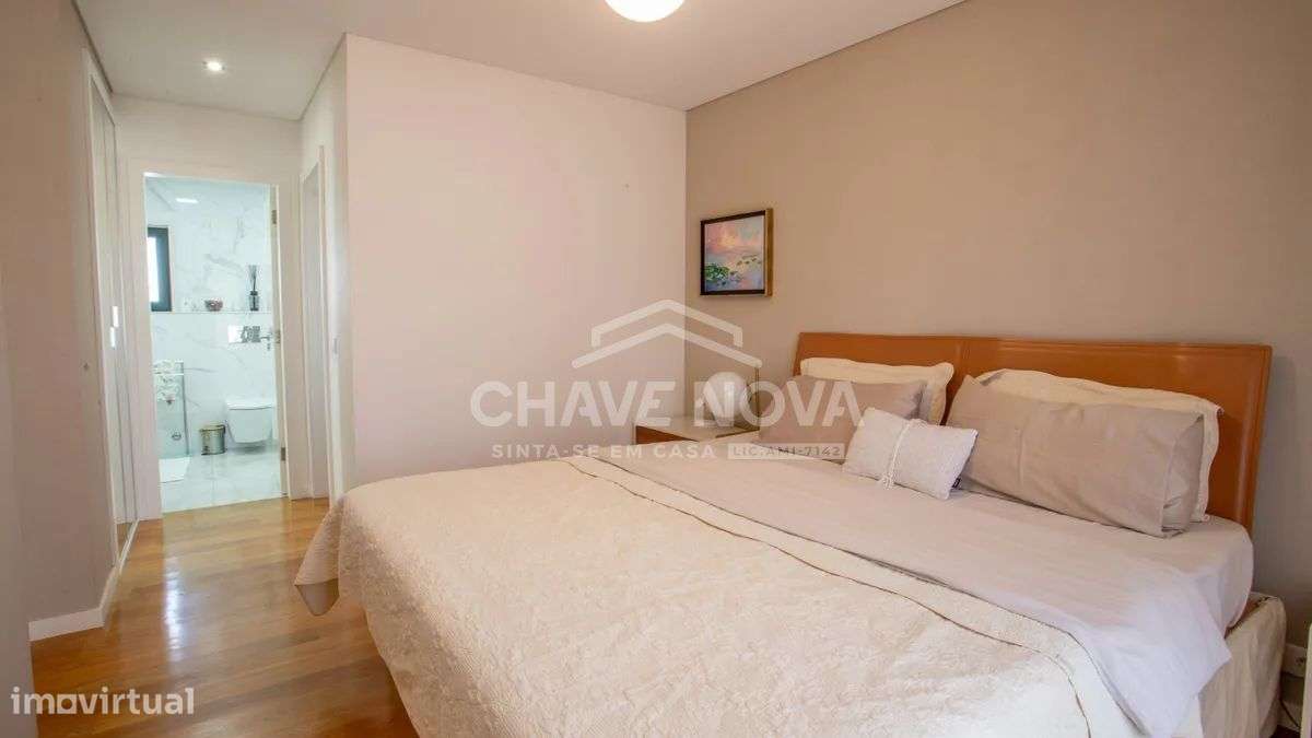 Moradia T4 com Vista Mar em São Félix da Marinha-20