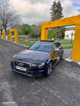 Audi A4 Avant 2.0 TDI Multitronic - 13