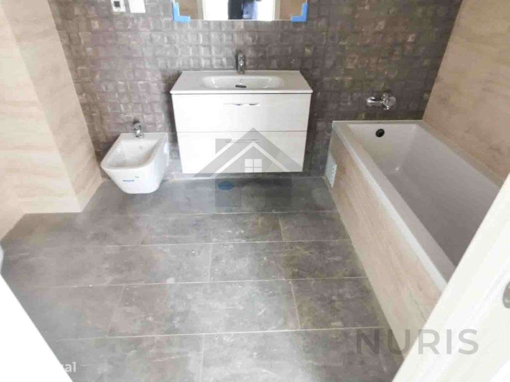 Apartamento T4 para Venda em Portimão-16