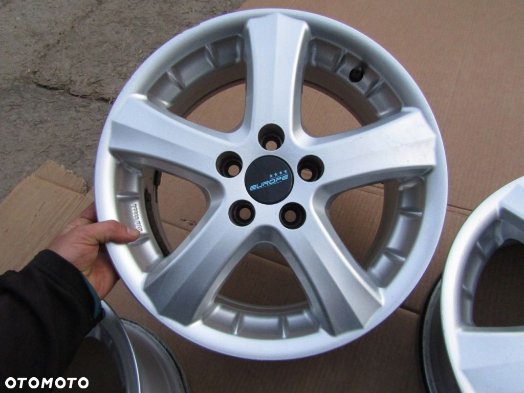 4x Felgi 15 Skoda Fabia II III Praktik Rapid Octavia VW Polo Golf IV 5x100 - 14