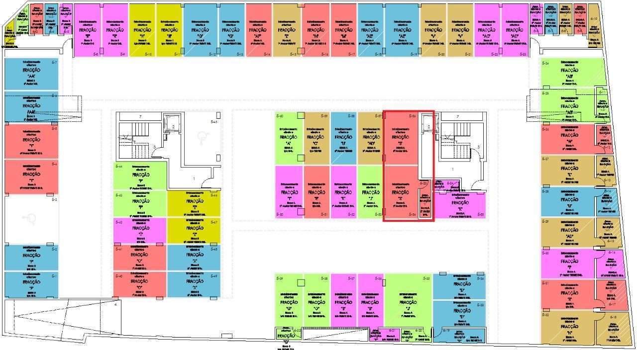 T4 Segundo andar orientação Sul, c/ 2 estacionamentos e sótão-12