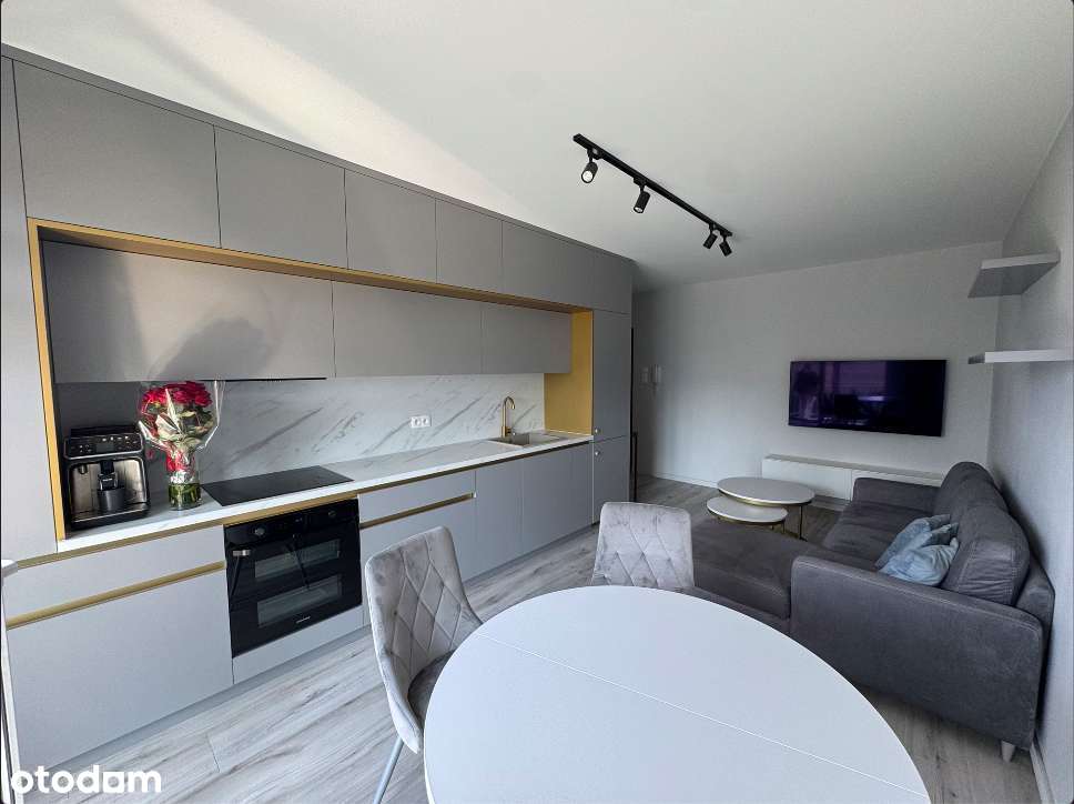 Sprzedam  3-pokojowe, słoneczne mieszkanie z dużym balkonem w centrum - Pełny obrazek: 4/18