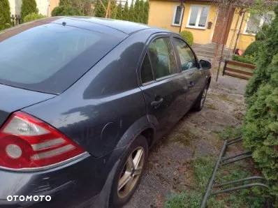 Ford Mondeo 1.8 Ambiente - 5