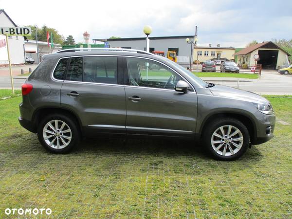 Volkswagen Tiguan 2.0 TDI DPF BlueMotion Technology Exclusive - 18