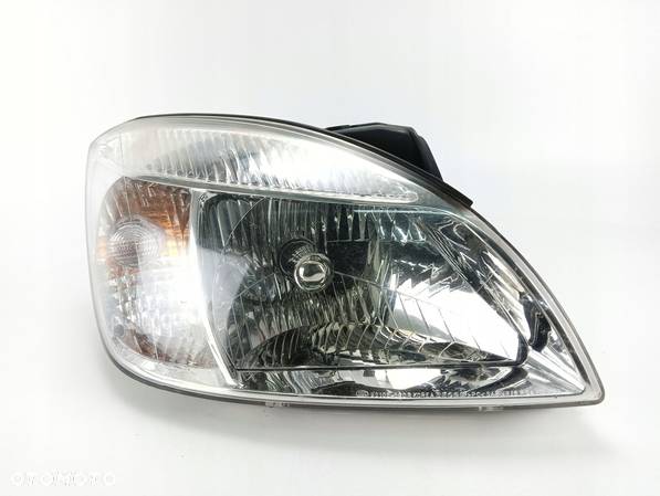 LAMPA REFLEKTOR PRAWY PRZÓD KIA RIO II (2005-2009) - 1