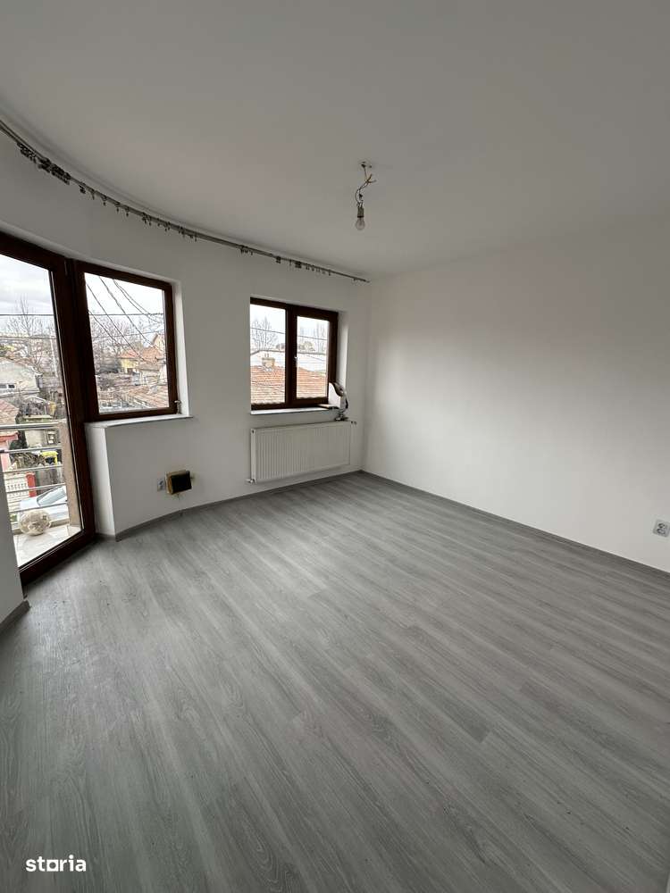 Apartament 4 camere Tufanele-13
