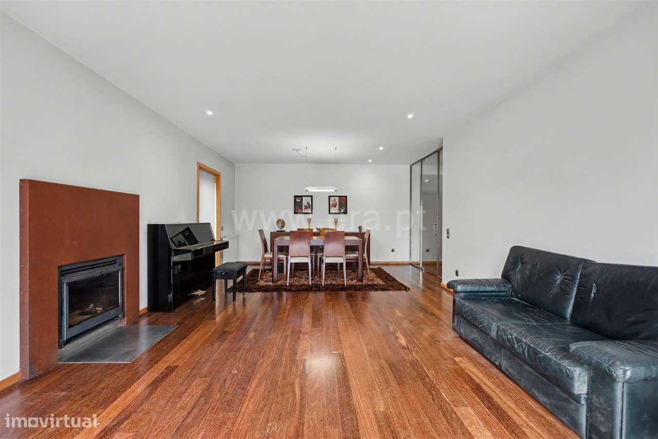 Moradia V3 em Paredes-7