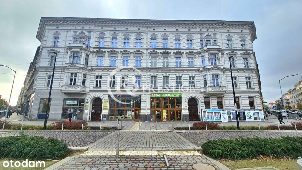 Mieszkanie z potencjałem i widokiem na Plac Zgody-10