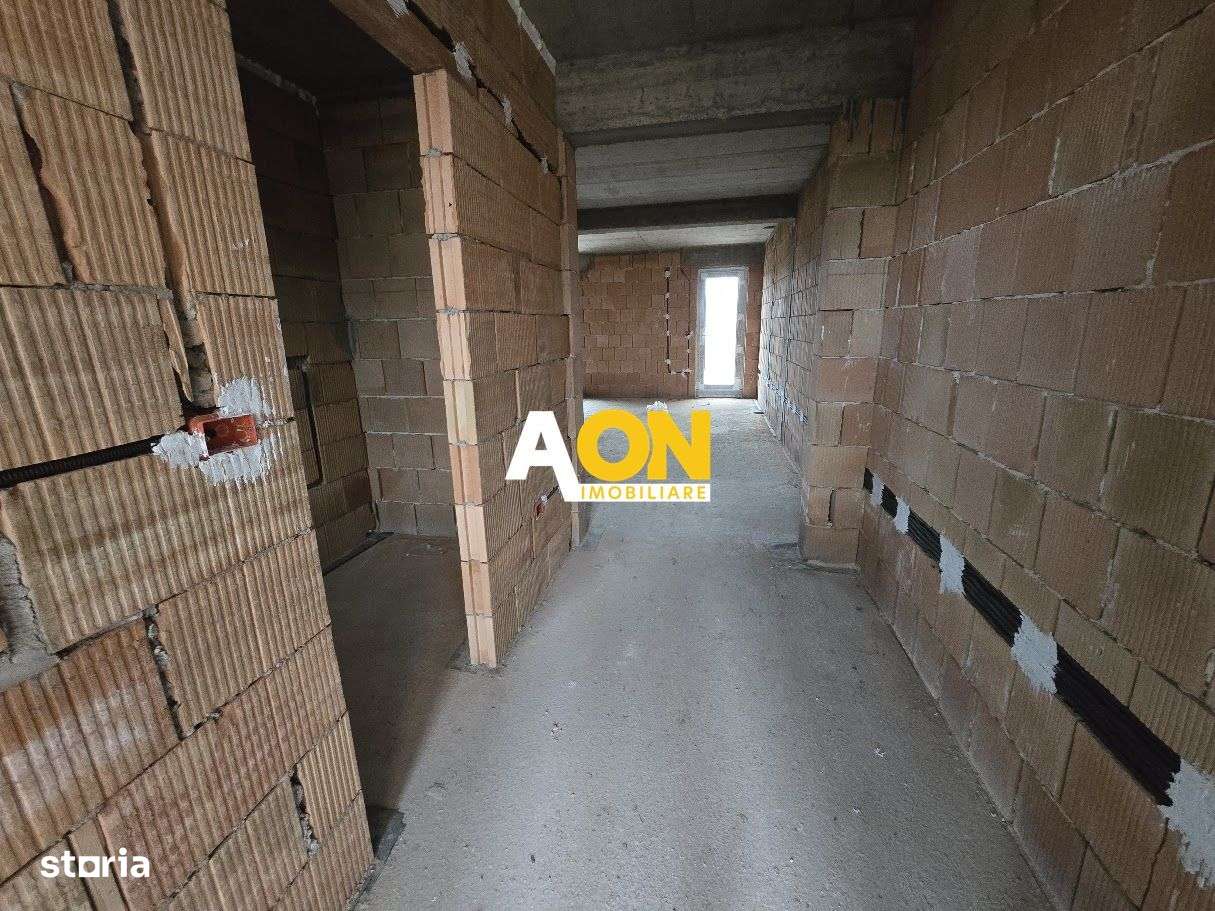 1/2 Duplex Zona Dealul Furcilor 4 Camere, 300mp Teren, 60mp Subsol - Imagine principală: 4/8