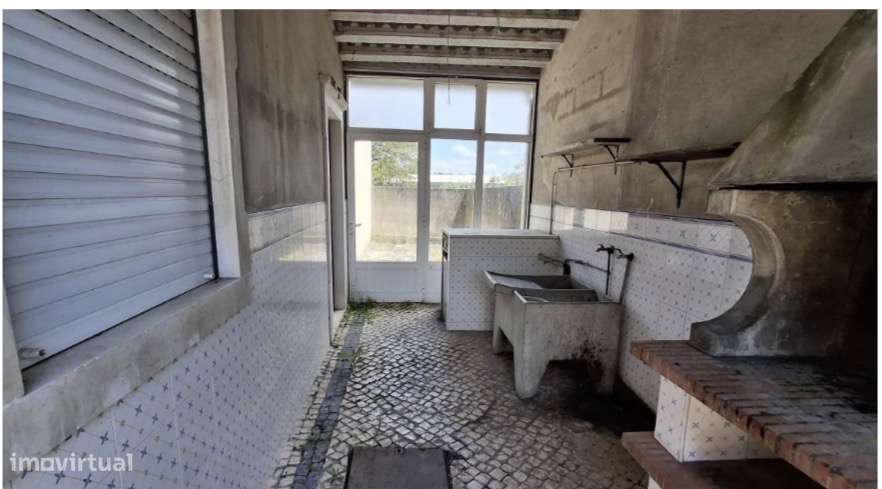 Imóvel de banco : escritura ao abrigo do simplex-7