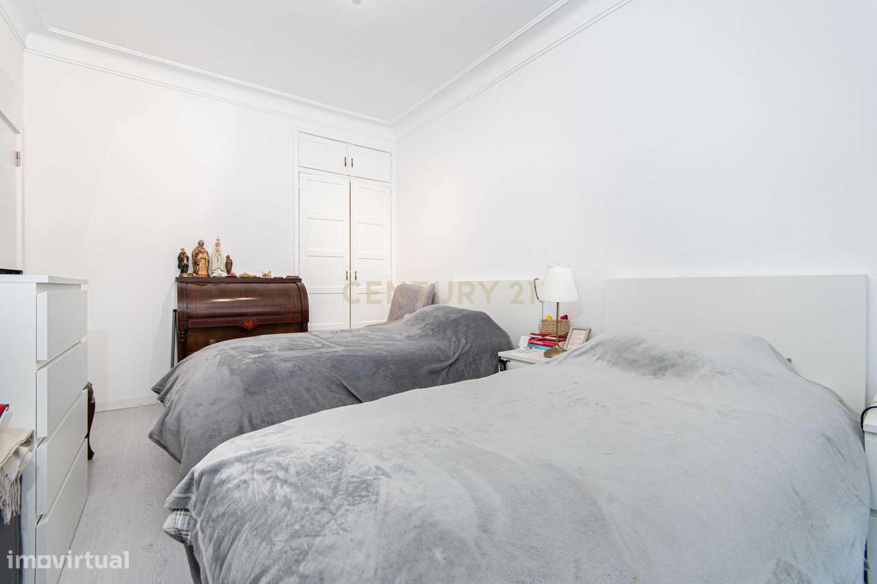 Apartamento T2 em São Domingos de Benfica-9