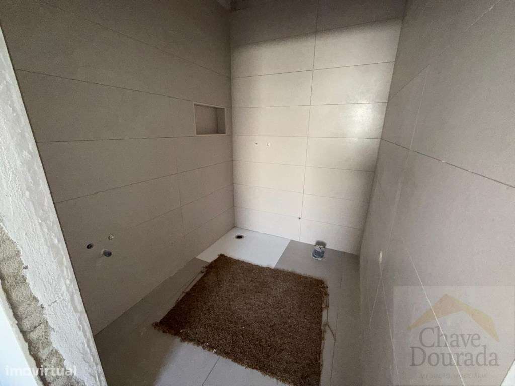 Apartamento T3 com logradouro e garagem - Mealhada-9