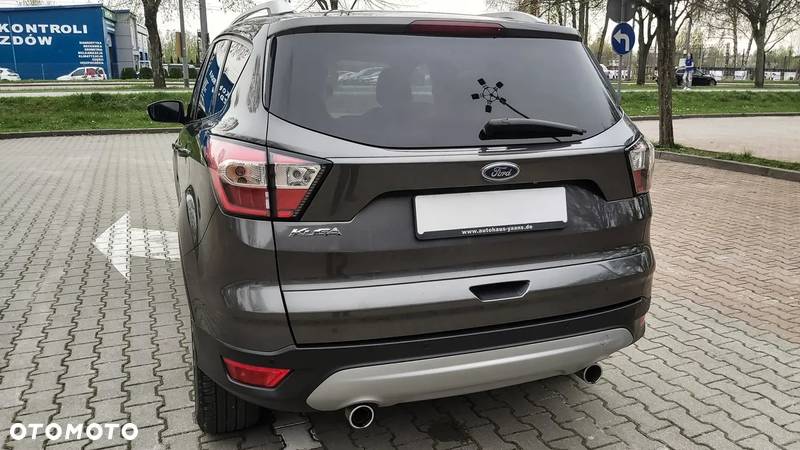 Ford Kuga - 9