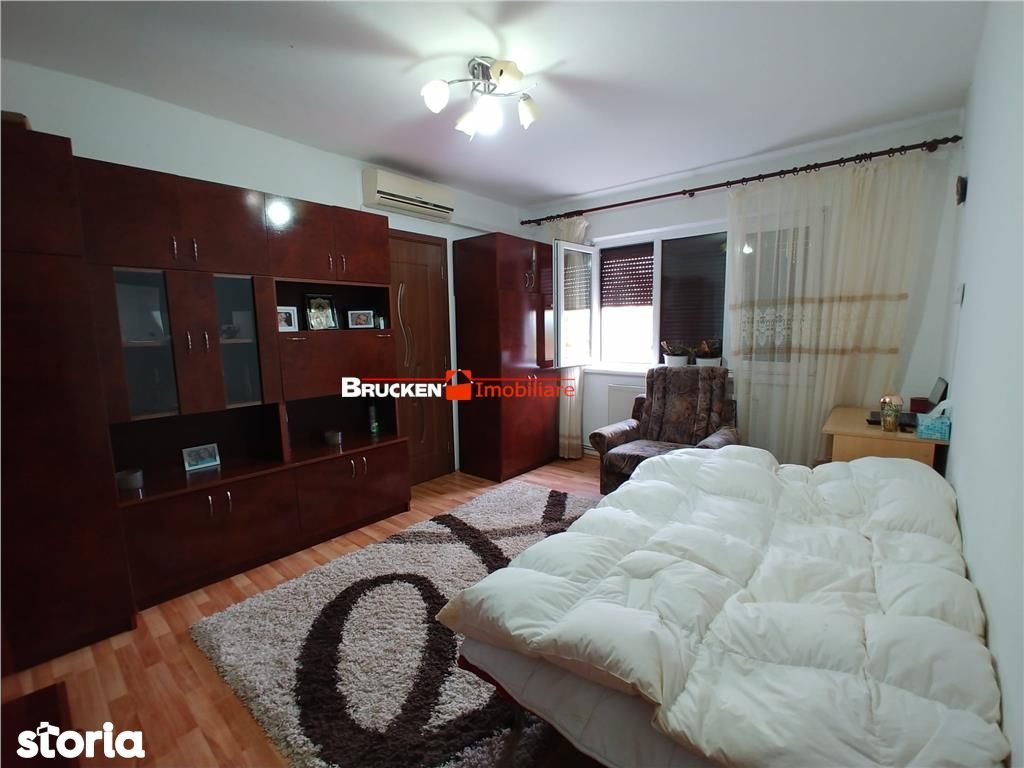 Apartament cu 2 camere de vanzare in Marghita, etajul 3, Ultracentral