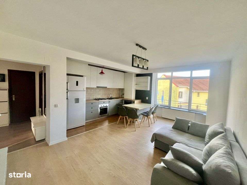 Apartament spatios 3 camere, zona Eroilor - Imagine principală: 1/8