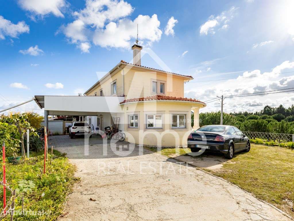 Moradia T4 com 3 WC, Garagem e 1000 m² de Terreno - AZOIA | LEIRIA-38