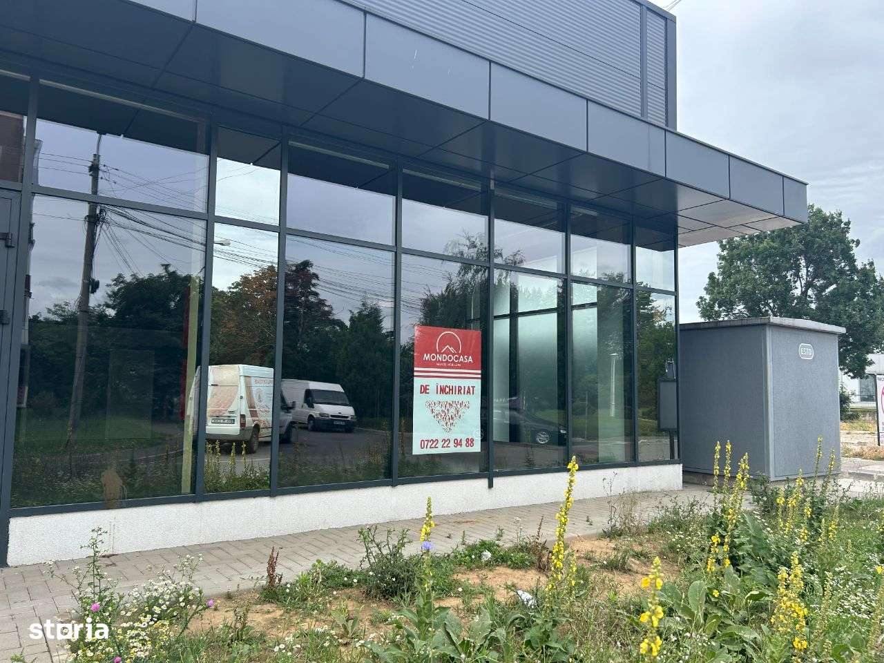 Spatiu comercial in complexul Mega Image ,str Cazaban - Imagine principală: 4/12