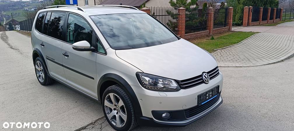 Volkswagen Touran 2.0 TDI DPF Cross - 6