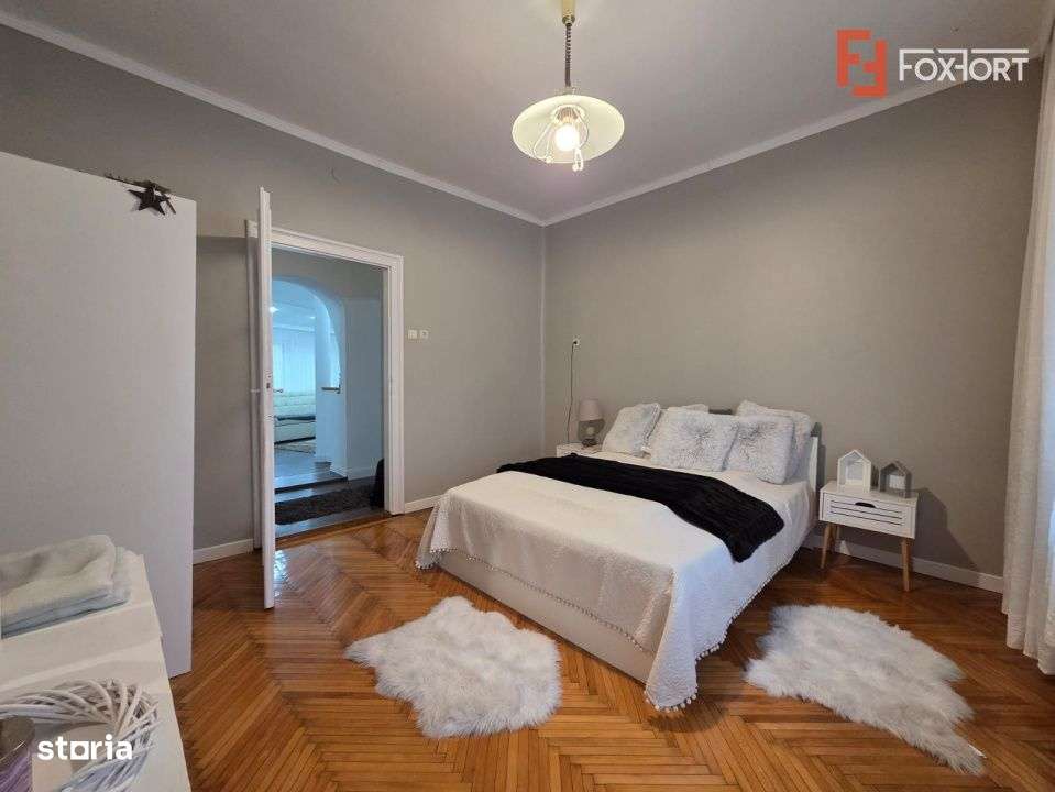 De vanzare apartament de lux cu 5 camere in Arad, zona Ultracentral - Imagine principală: 4/19