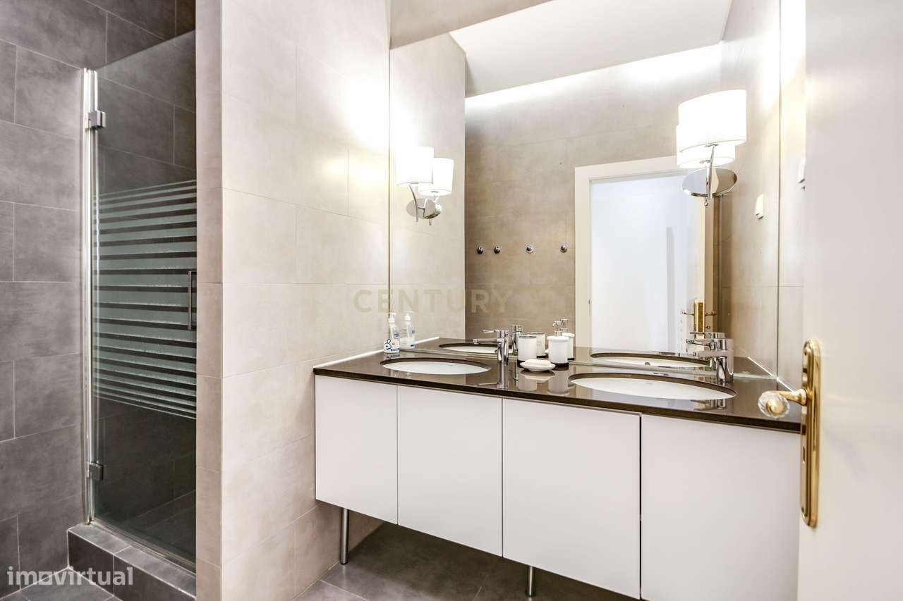 Apartamento T2 na Rua da Prata Nº208-6