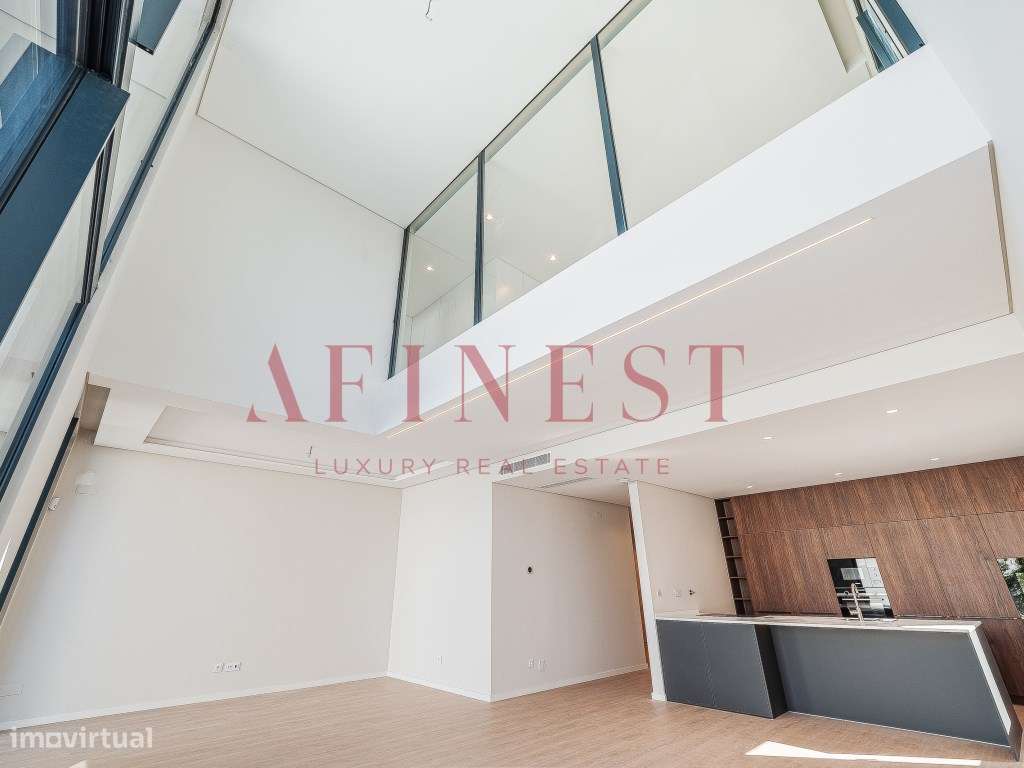 Moradia T4 de Luxo com Rooftop e Vistas Panorâmicas em Cascais - Grande imagem: 5/54