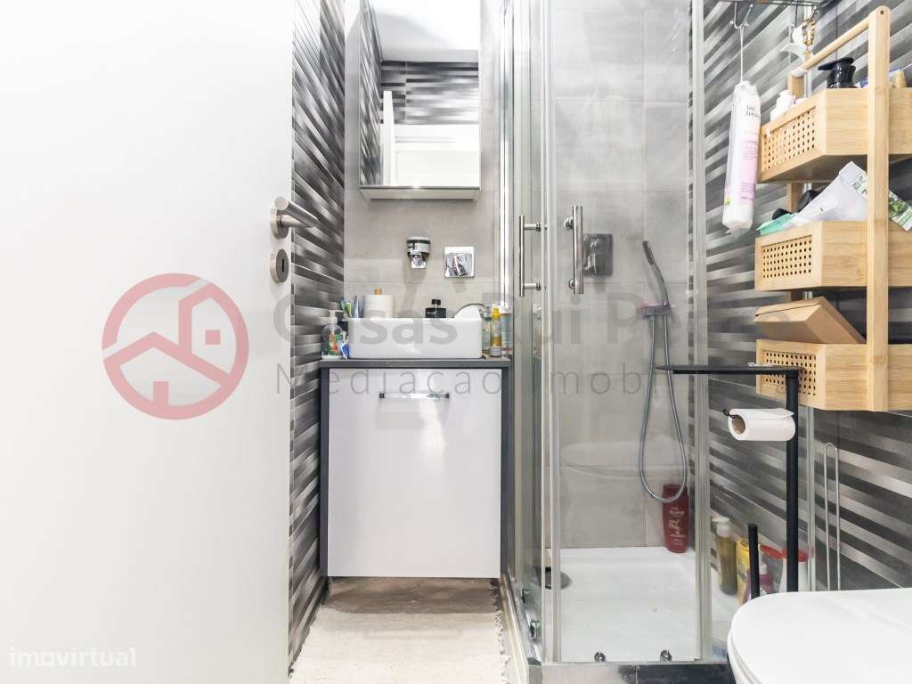 Moradia T3+2 Remodelada com garagem 740 m² de Terreno em St Antonio...-30