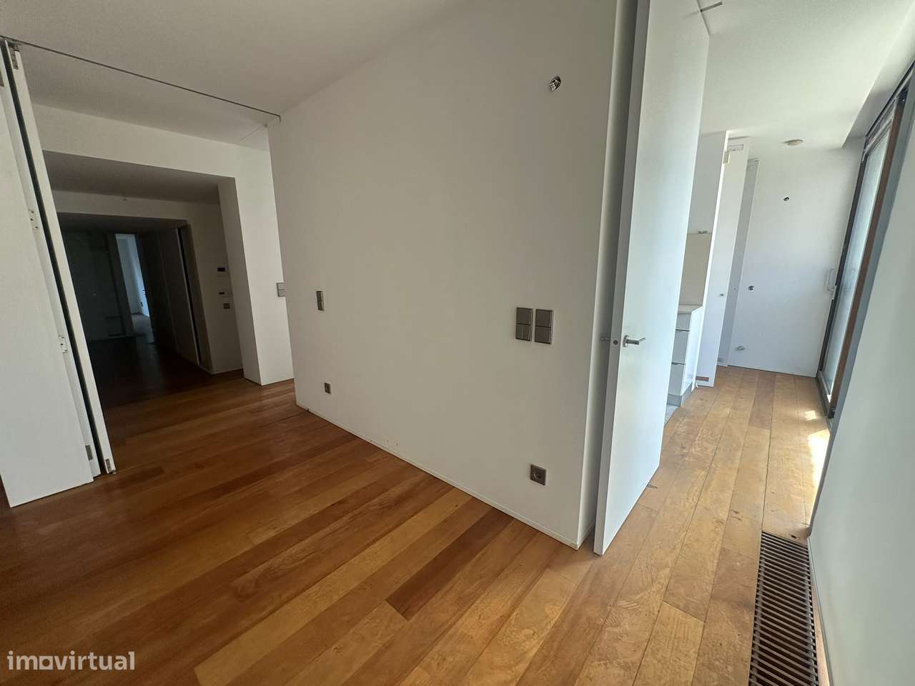 Apartamento T3 à venda no Campo Alegre - Porto-4
