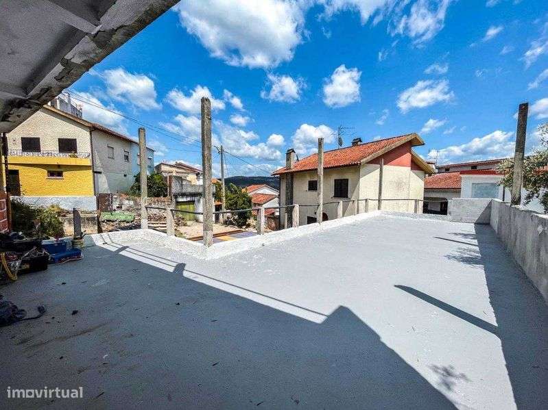 CASA RUÍNA + 2 ANEXOS SENDO 1 T2 REMODELADO PRONTO A HABITAR  PENACOVA - Grande imagem: 5/11