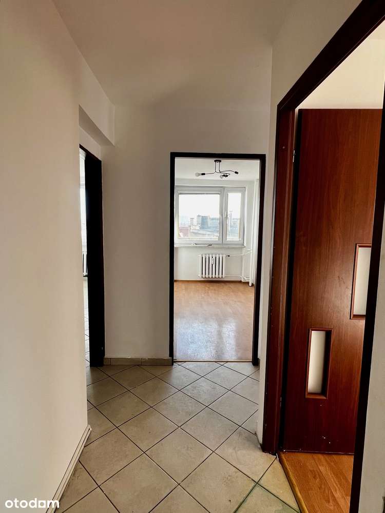 Przestronne mieszkanie z balkonem w centrum-9