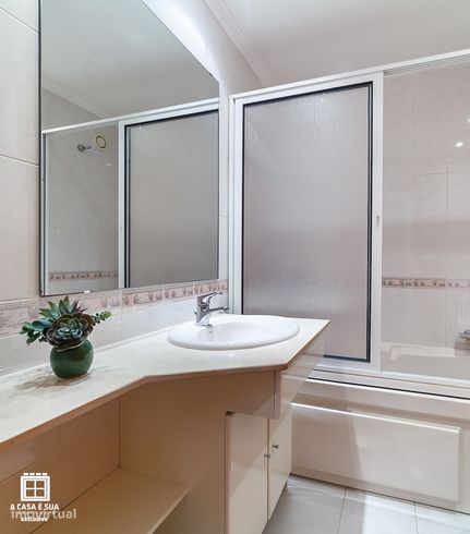 Apartamento T2+1, em São Félix da Marinha, VNG - Exclusivo-23