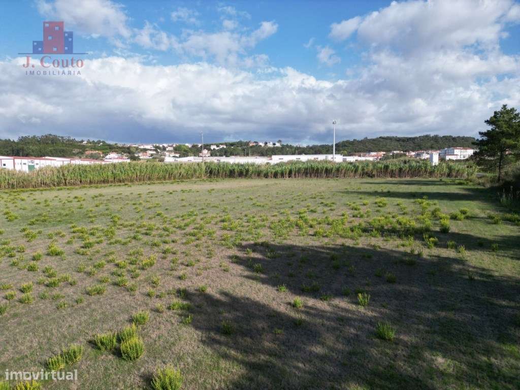 Terreno em Zona Urbanizável próximo da cidade das Caldas da Rainha-12