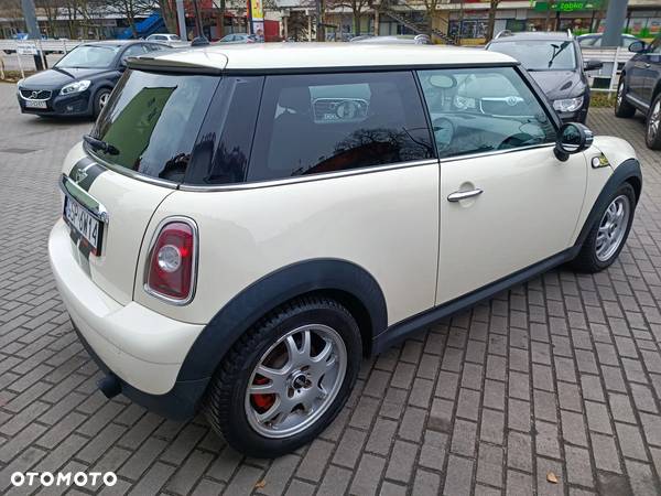 MINI ONE Standard - 8