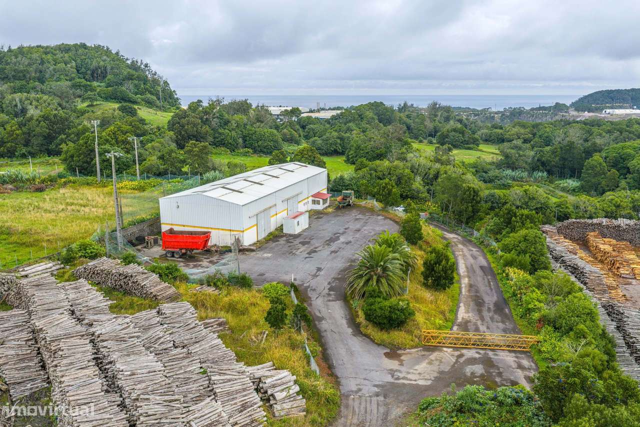 Propriedade Industrial Versátil - Edifício com 2 Pisos | Zona Estratég - Grande imagem: 3/13