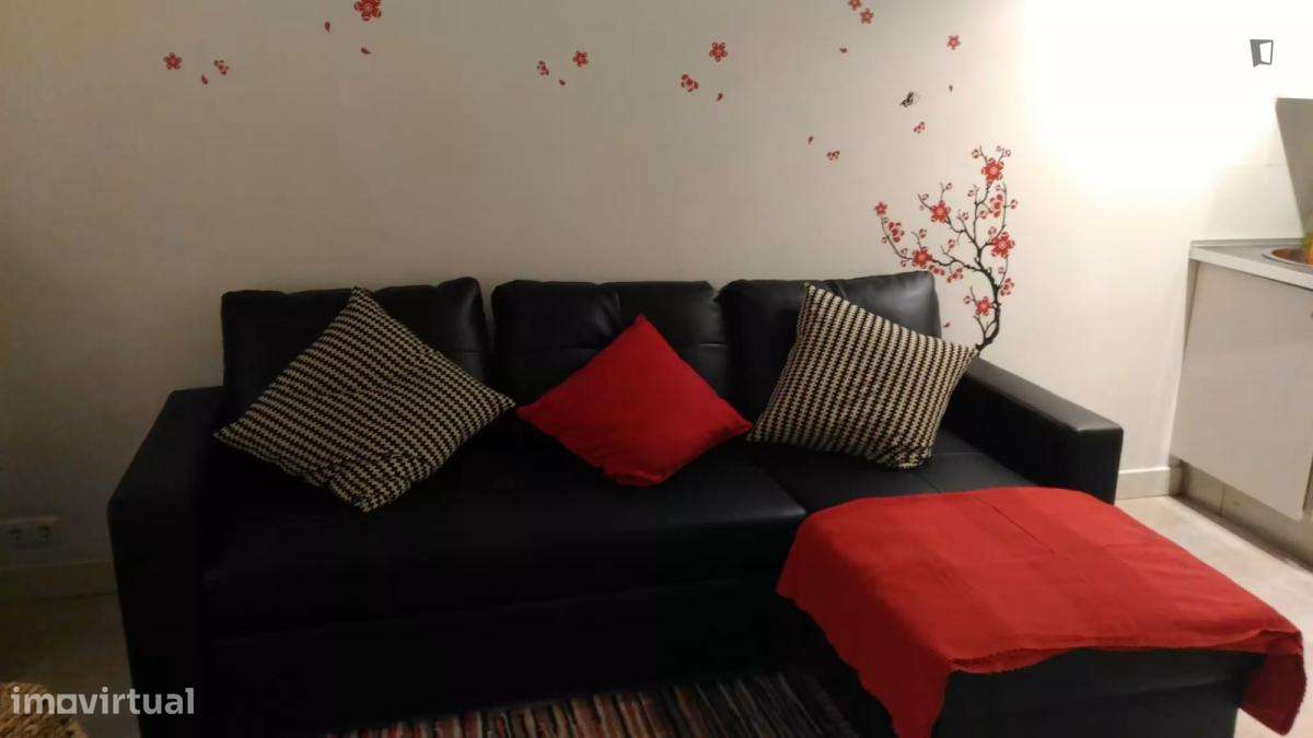 Apartamento com 1 quartos - localizado em Castelo Lisbon - Grande imagem: 4/11
