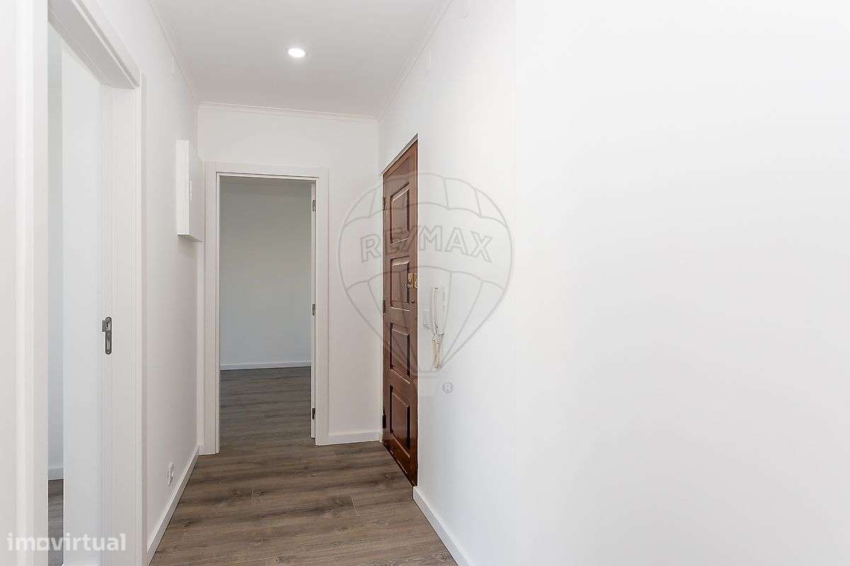 Apartamento T1 para venda - Grande imagem: 2/22