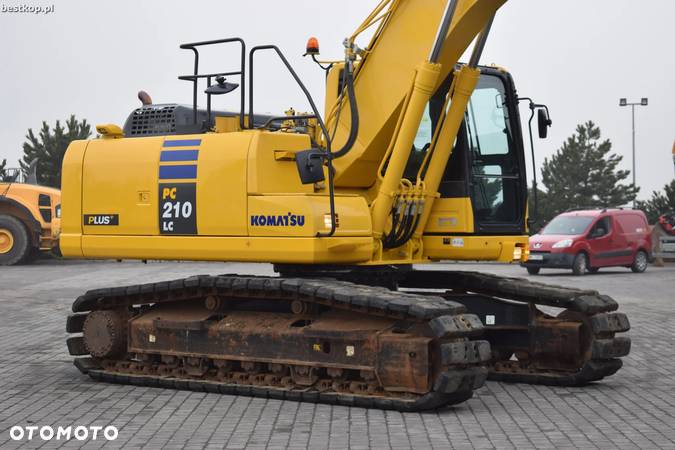 Komatsu PC210LC-10 - 11