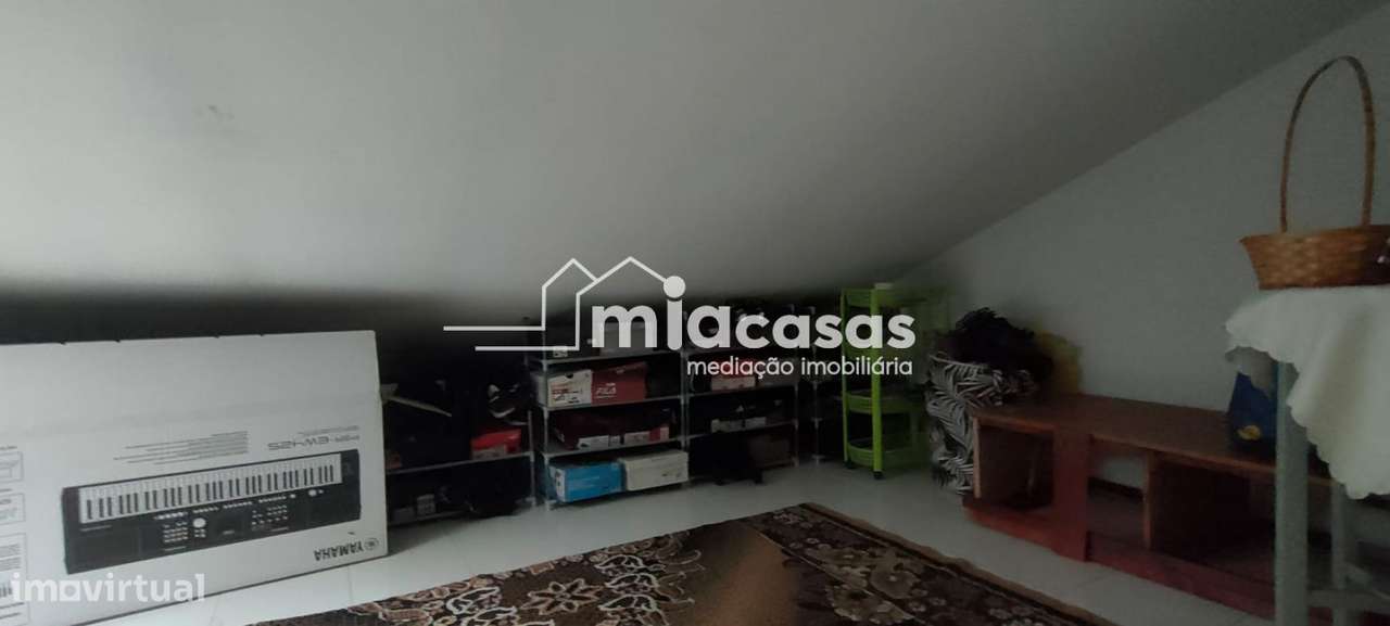 APARTAMENTO T3 DUPLEX - OIÃ-31