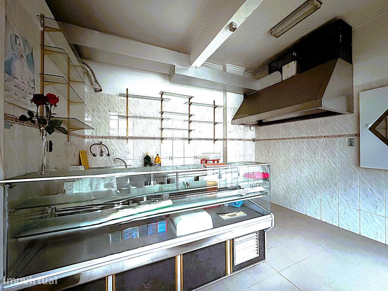 Loja equipada na Damaia de Cima | Amadora - Grande imagem: 2/6