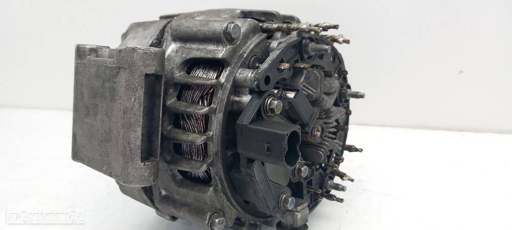 Alternador Mercedes-Benz E-Class (W212) - 2