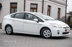 Toyota Prius (Hybrid) Executive - 3