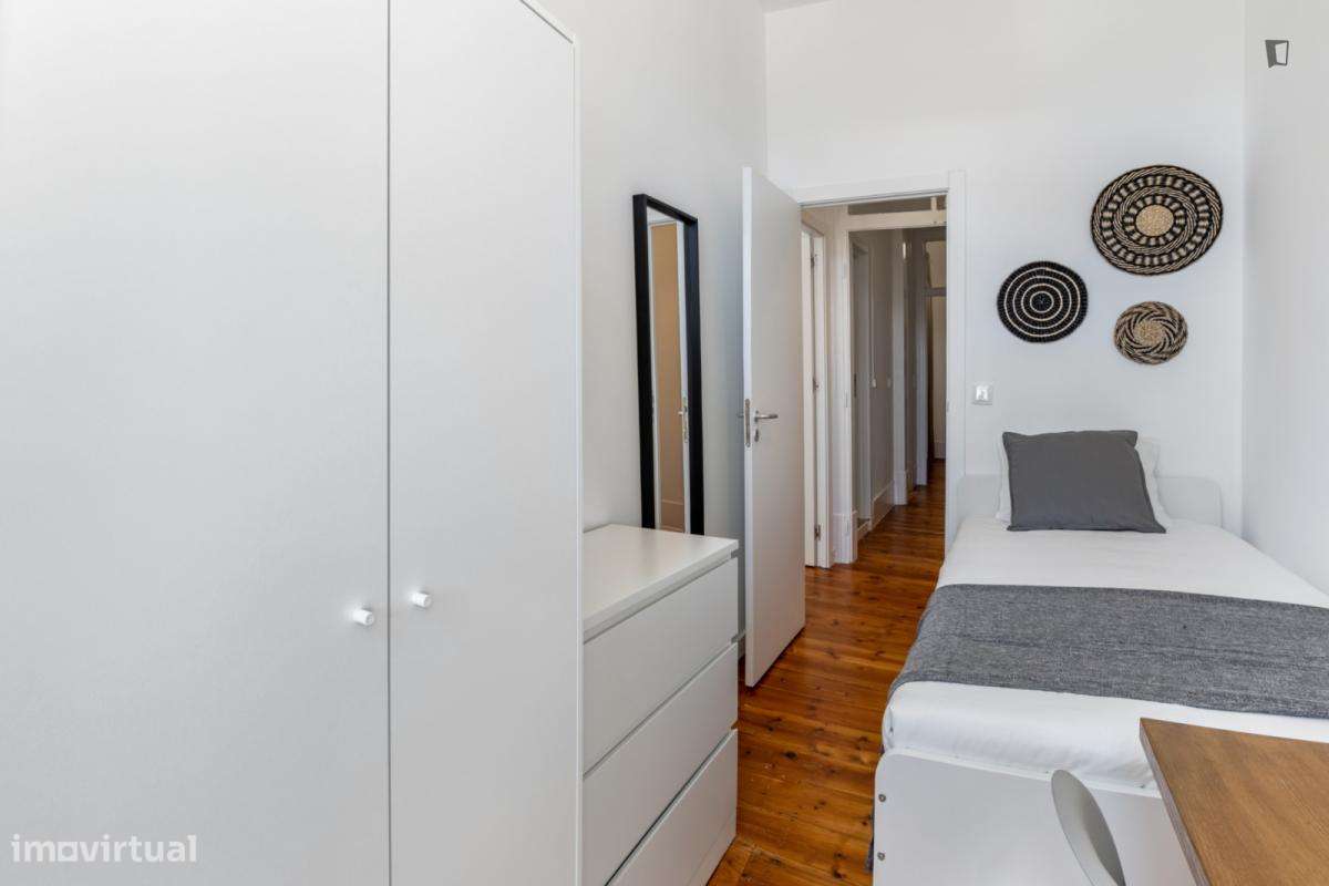 Quarto - localizado em Santos Lisbon - Grande imagem: 5/6