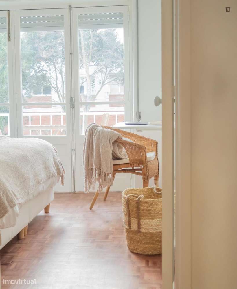 Quarto - localizado em Trafaria Lisbon - Grande imagem: 5/6