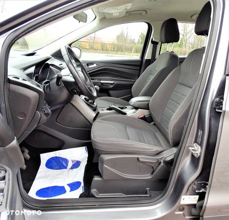 Ford Kuga - 16