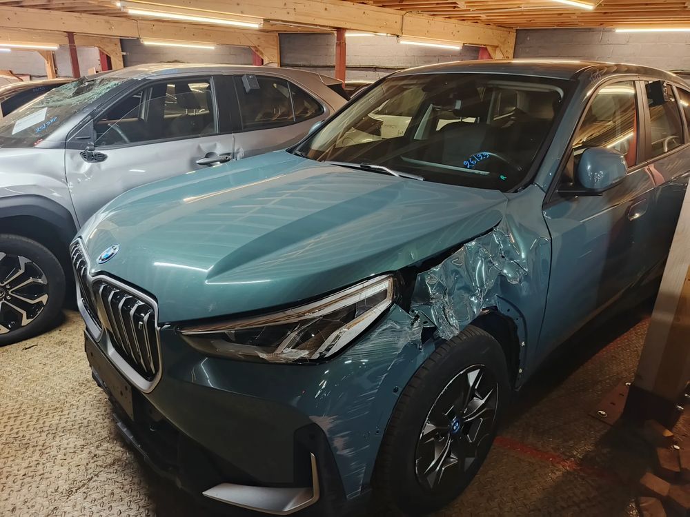 BMW iX1 eDrive20 66.5kWh 2025