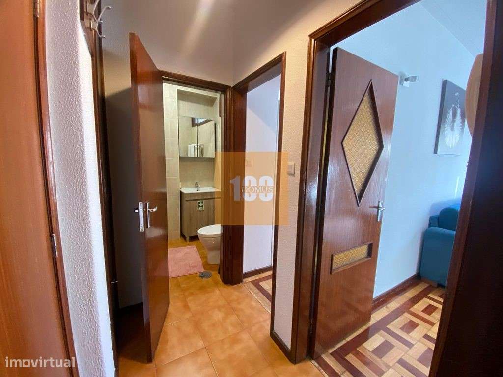 Apartamento T1 na Rua do Bonjardim - Grande imagem: 4/17