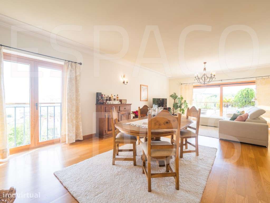 DESLUMBRANTE! Condomínio Privado com porteiro residente, vigilância...-20