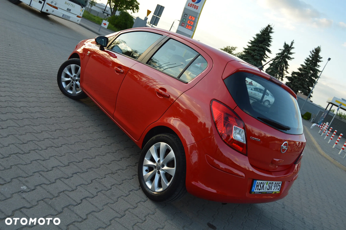 Opel Corsa 1.4 16V Active - 24