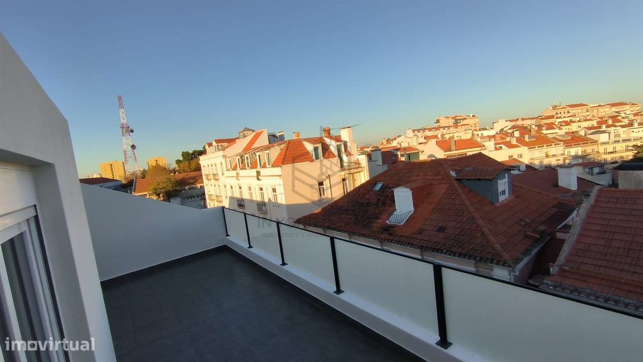 Apartamento T4 DUPLEX Venda em São Vicente,Lisboa-1
